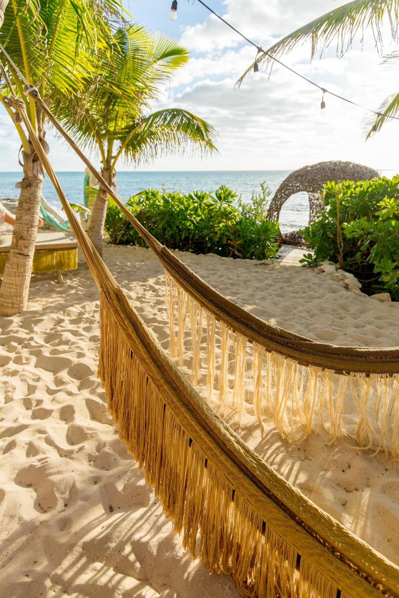 Angelina 28 Beachfront And Family Apartments - Modern And Relaxing Long Stays - 20 Min From Cancun Airport Пуэрто-Морелос Экстерьер фото